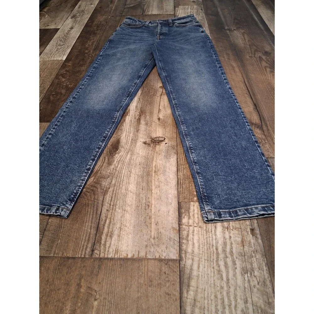 NWT! Juniors SO High Rise Button Fly Slim Straight Jeans, Medium Wash, 5/27W